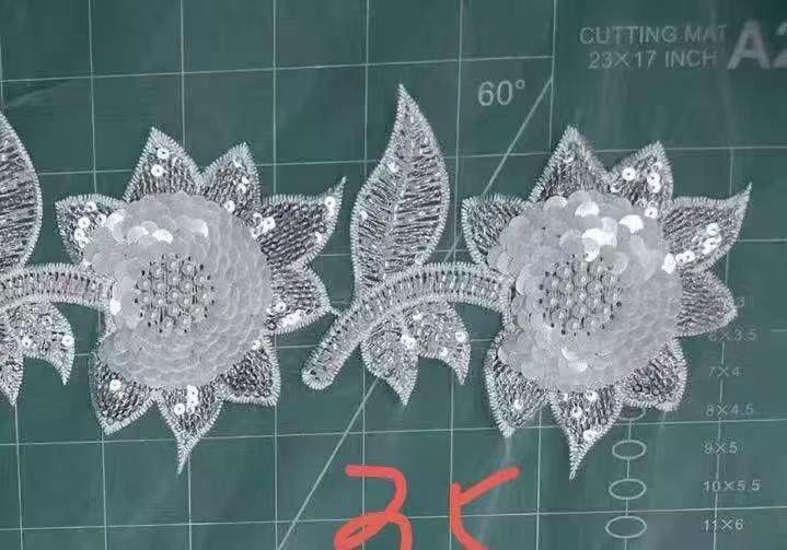 Embroidered lace appliques